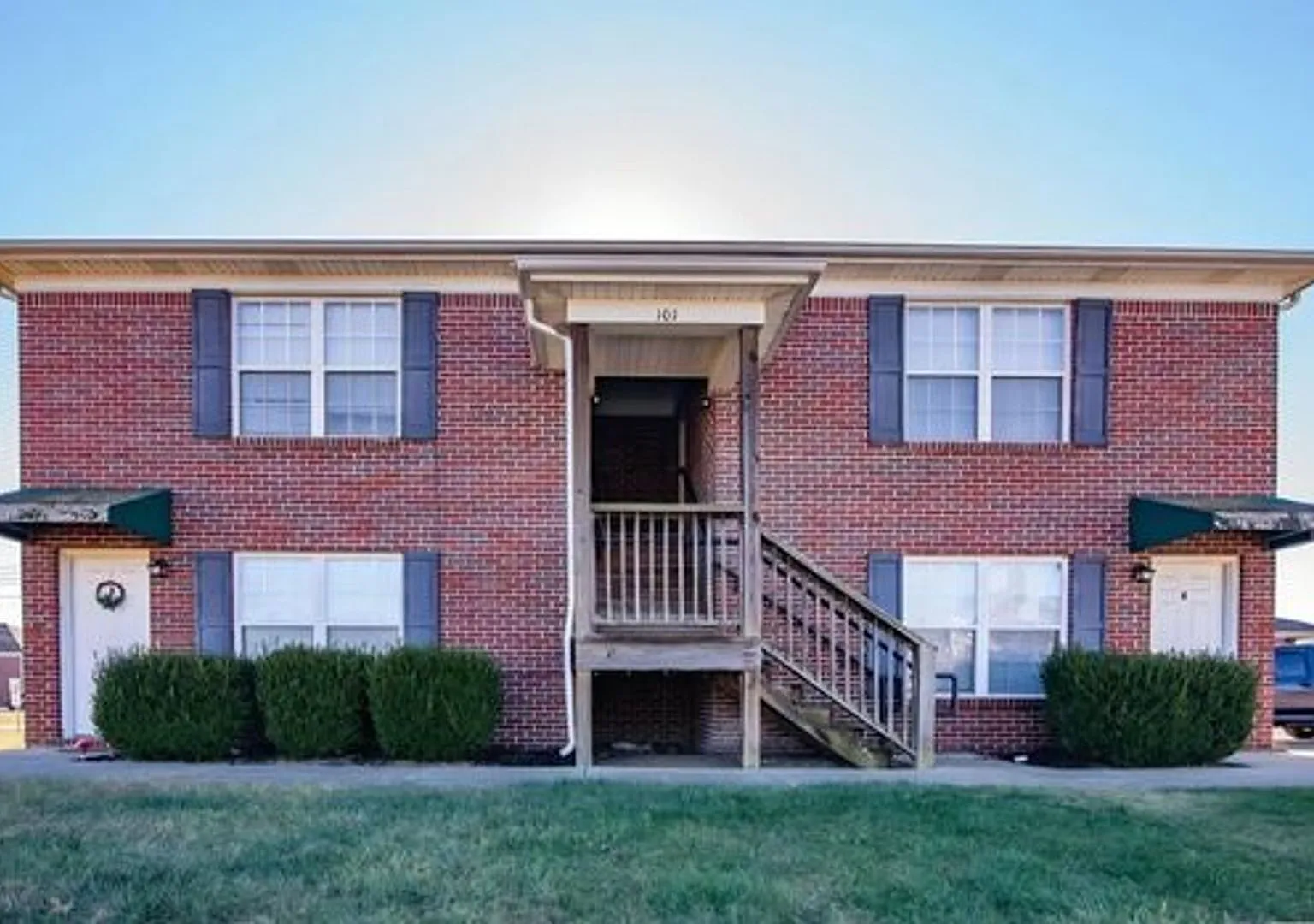 101 Braxton Ct. — Photo 1