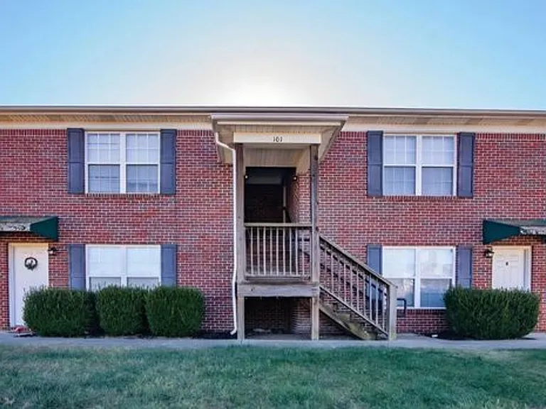101 Braxton Ct — Photo 14