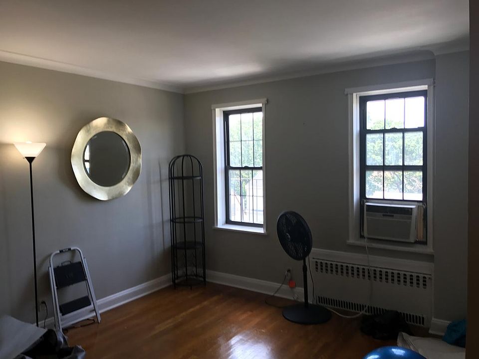 2nd image of 21946 93rd Ave APT 4C