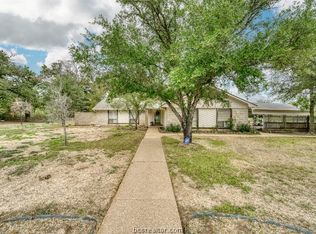 11777 Golden Mist, College Station, TX 77845