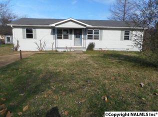 135 Humphrey Dr, New Market, AL 35761