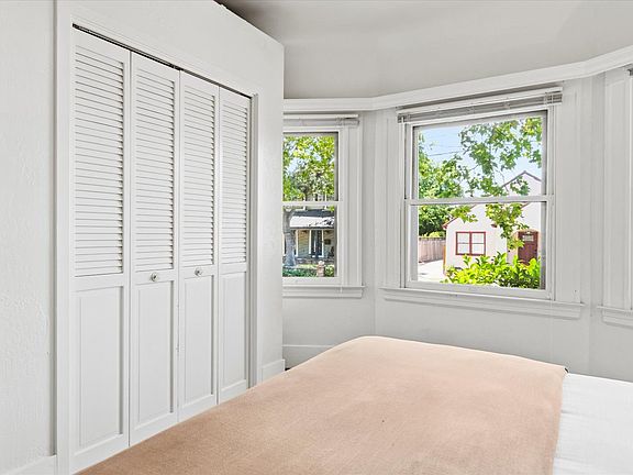 4th image of 851 38th St
