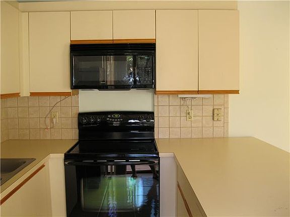 5th image of 9909 NW 6th Court #9909