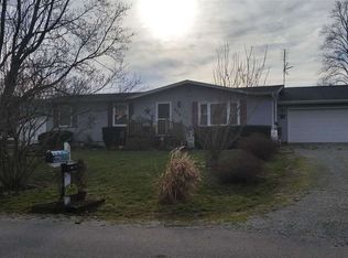 606 Crestview Dr, North Manchester, IN 46962