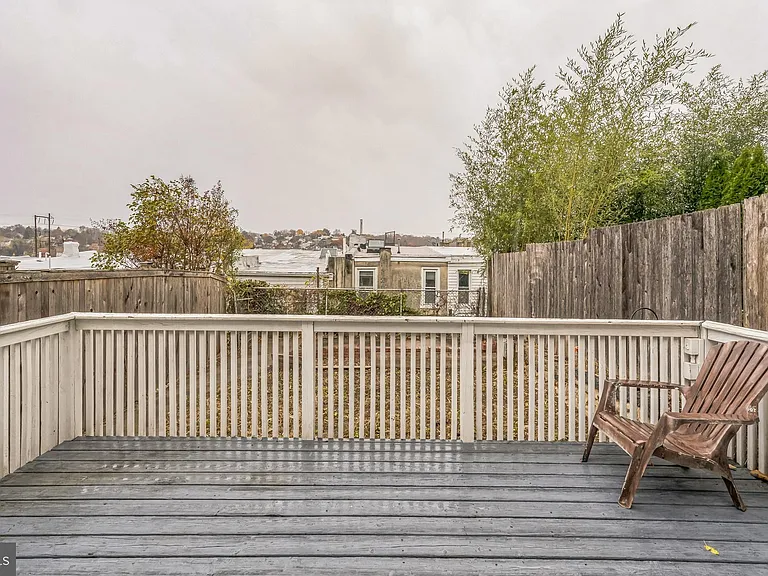 4658 Mansion St — Photo 12
