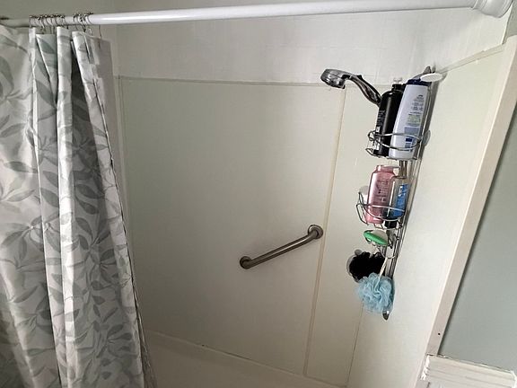 5th image of 10 Pleasant St Floor 2