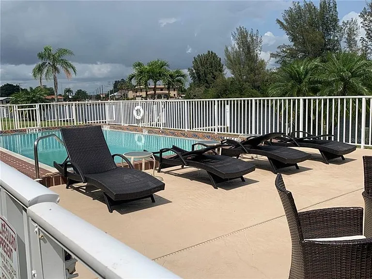 1348 Rock Dove Ct #C — Photo 22