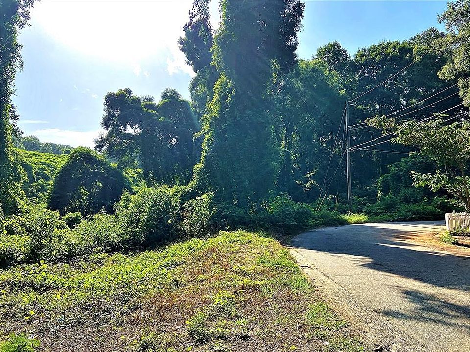 1st image of 3285 Blanton Dr