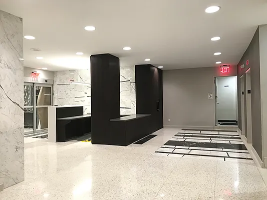 Sold by Winzone Realty Inc | media 27