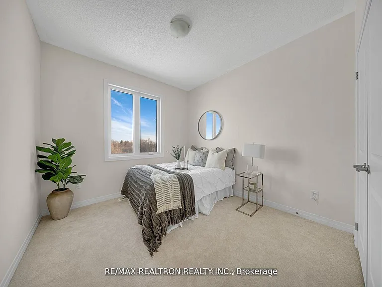 1053 Zircon Mnr — Photo 28