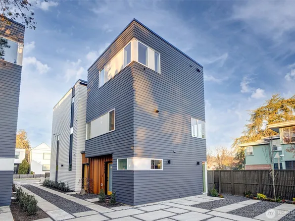 4409 B S Holly Street, Seattle, WA 98118