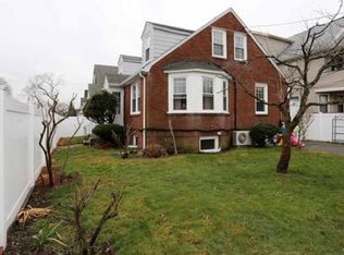 29 Wicklow St, Malden, MA 02148