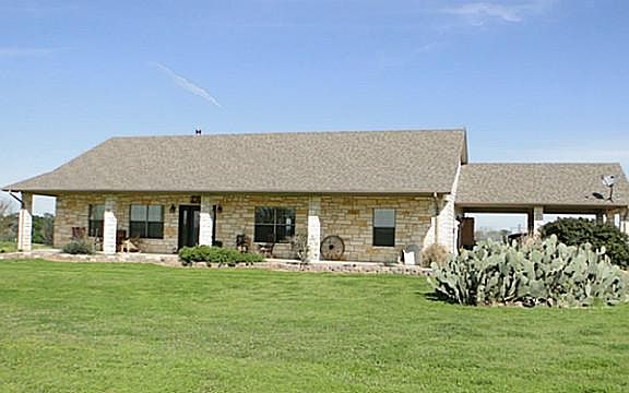 2nd image of 4613 Fm Road 2728