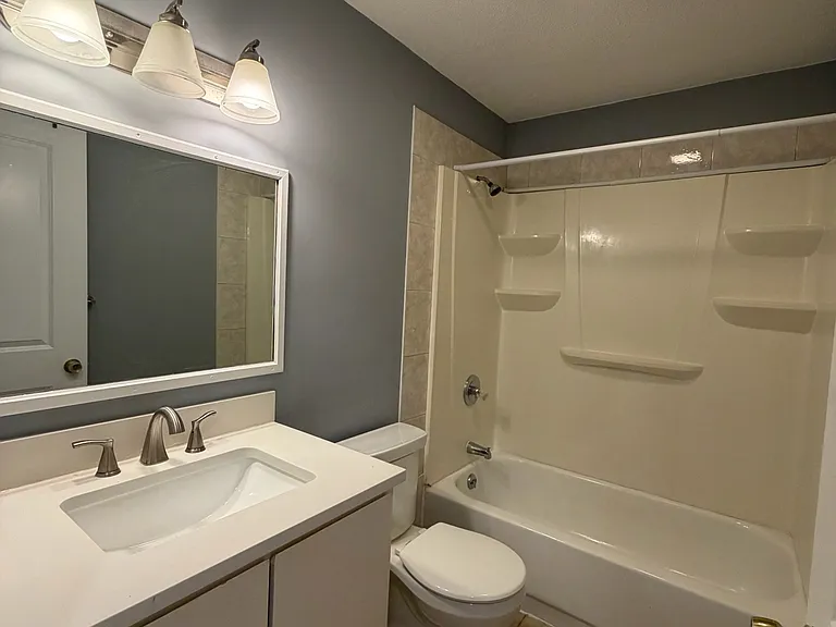 71 Williams St #B — Photo 19