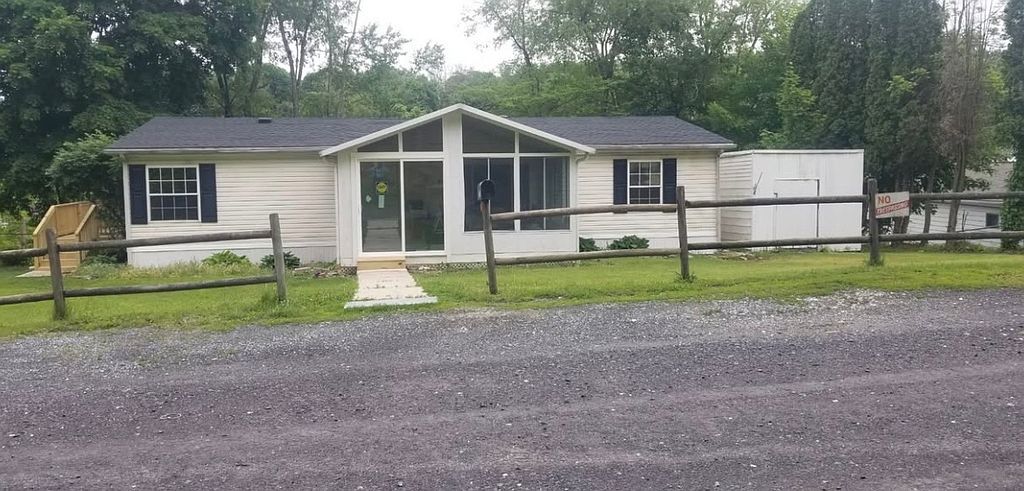 1 7th St - Property Image