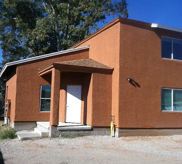 3307 N Tyndall Ave — Photo 9