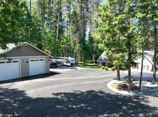 1040 Ferry Rd, Grants Pass, OR 97526