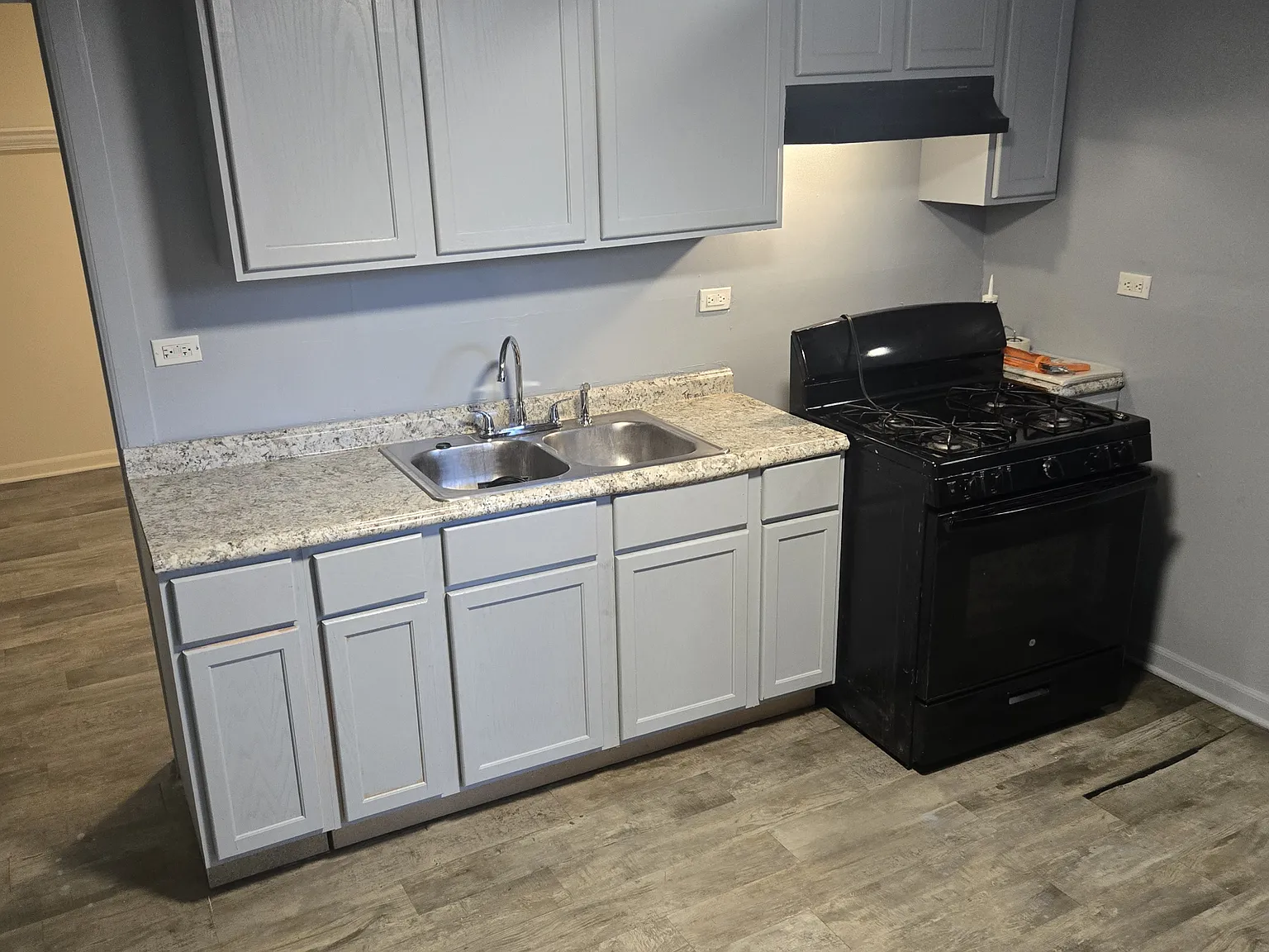 3 bed, 1400 sqft, $1,525 — Photo 2