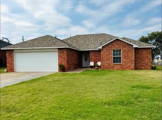 135 Carter Rd, Elk City, OK 73644