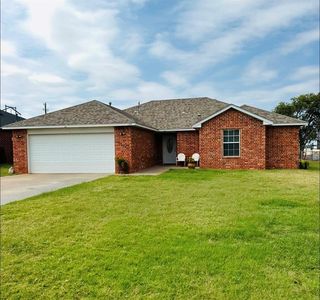 135 Carter Rd, Elk City, OK, 73644