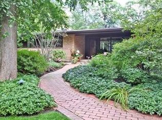 800 Greenacres Ln, GLENVIEW, IL