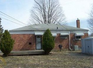 28491 Glasgow St, Southfield, MI 48076