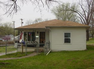 308 Creek Ave, Crane, MO 65633