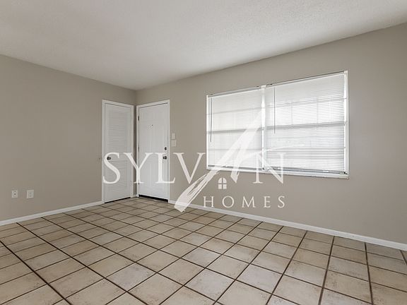 3rd image of 2806 Christie Ln