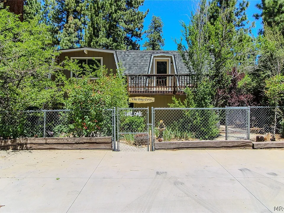 317 W Aeroplane Blvd
