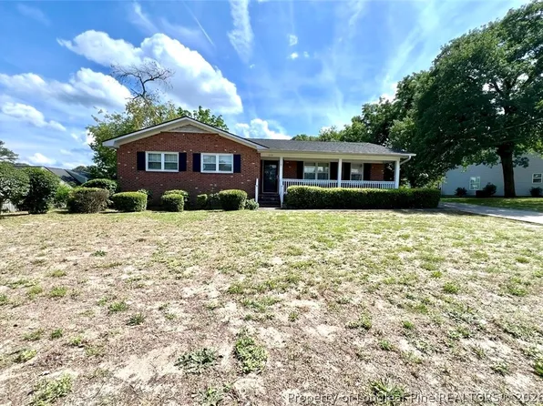 1319 Levy Dr, Fayetteville, NC 28305