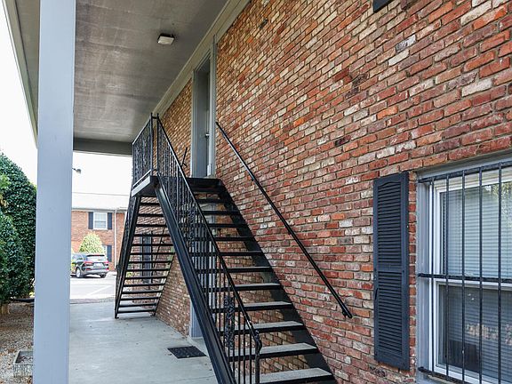 5th image of 1924 Goldsmith Ln Unit 54