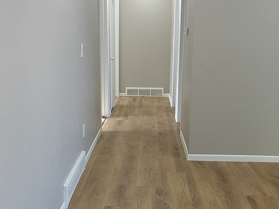5th image of 14090 E Idaho Dr