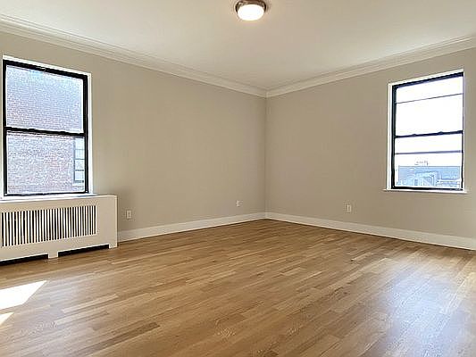 1st image of 925 W End Ave APT 7G