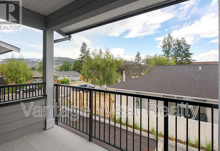 235 Taylor Rd #2 — Photo 18