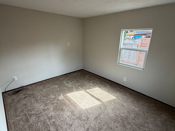 5th image of 1341 Quince St