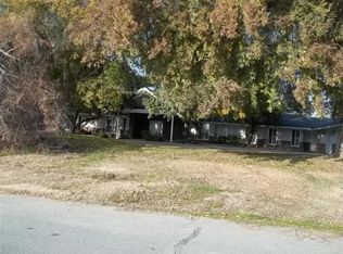 2277 Swift Ave, Clovis, CA 93611