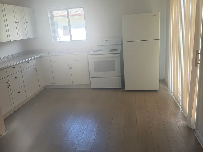 28368 Rosemont St #1 — Photo 10