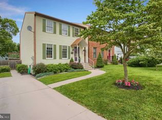 1016 Northfield Dr, Carlisle, PA 17013
