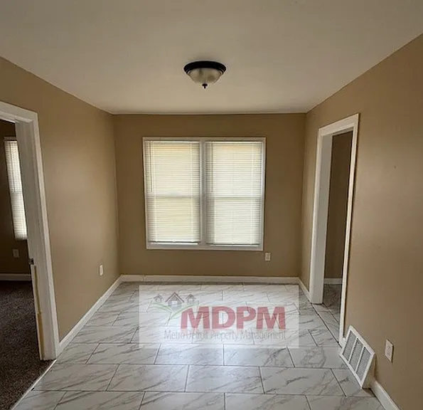 6811 Minock St — Photo 2