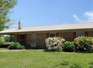 113 Reid Flippen St, Mount Airy, NC 27030