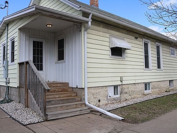 Back entrance off Sarnia