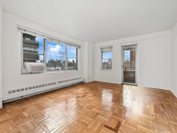 455 Franklin D Roosevelt Dr APT B502, New York, NY 10002