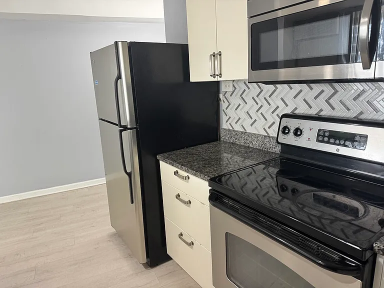 300 N State St #2125 — Photo 6