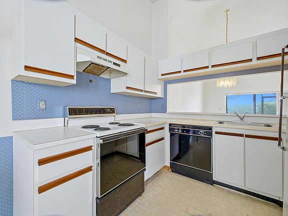 5th image of 12269 Country Greens Boulevard