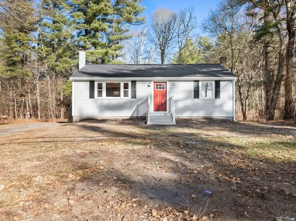 137 Summer St, Middleboro, MA 02346