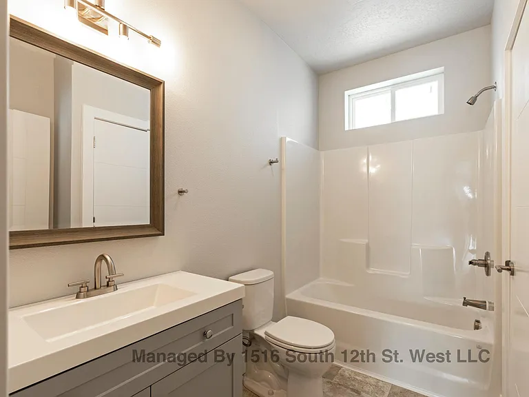 1301 Ronan St #101 — Photo 9