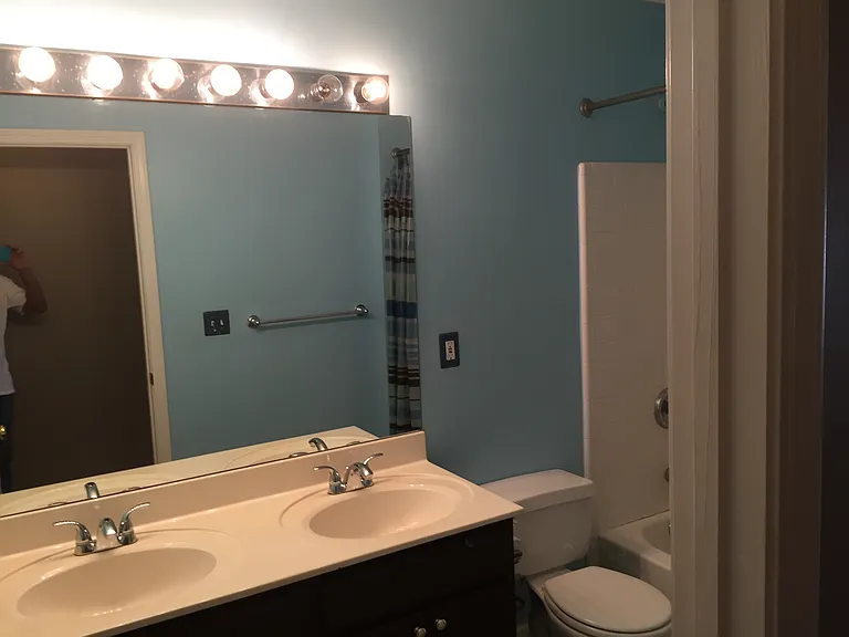 6075 Pattingham Dr — Photo 12