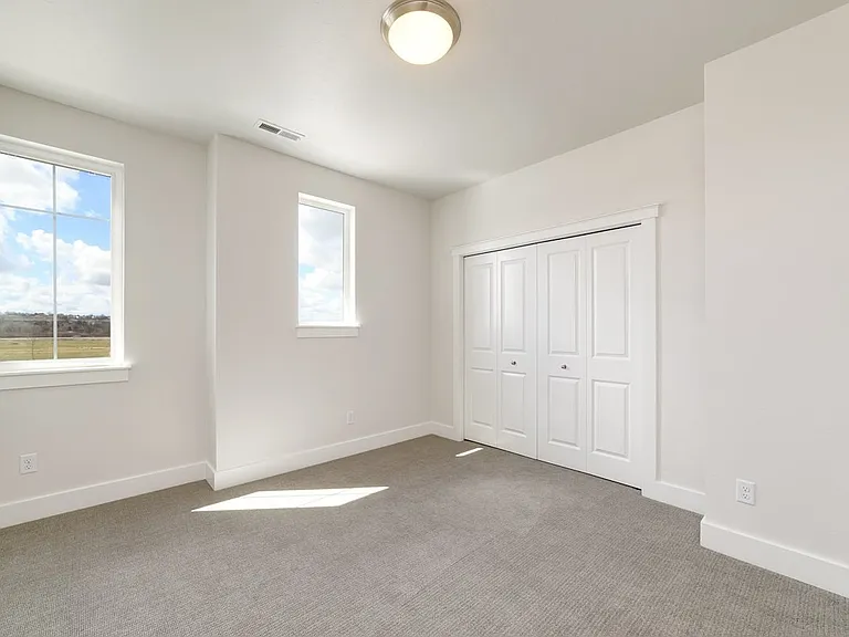 4314 E Parkcenter Blvd — Photo 19