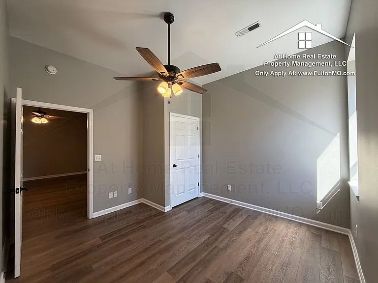 13 W 5th St #B — Photo 10