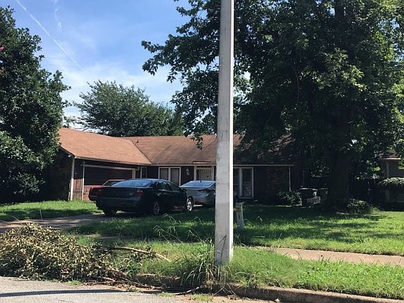 2nd image of 3990 Lacewood Dr